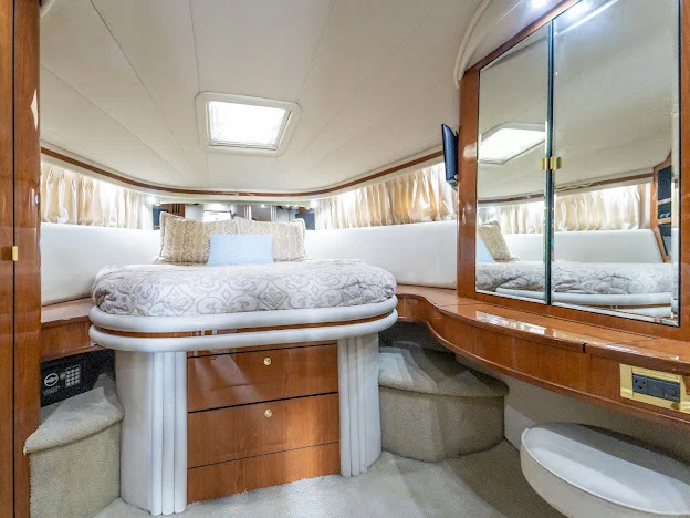 60ft Sundancer A-Yacht side view